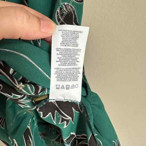 Cabi #3276 Falling Flowers Sleeveless Blouse Green Peplum Scoop Neck Women's M - Picture 5 of 7